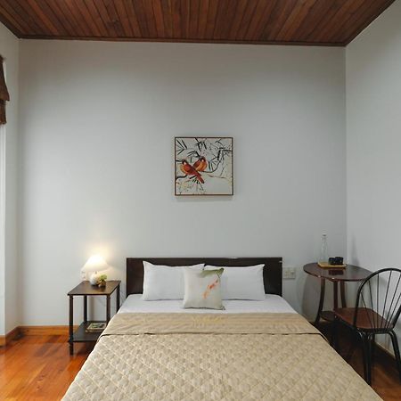 Le Robinet Villa - A Journey Into Hue Citadel Soul Chambre photo
